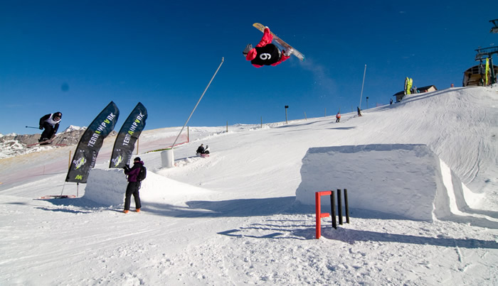 Snowboard dans la station Formigal